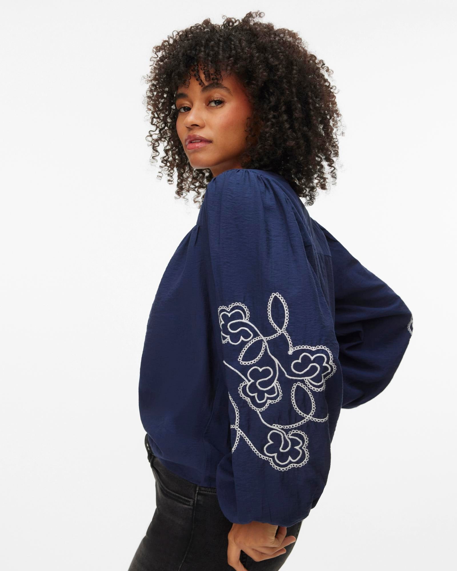 VMANYA EMBROIDERED TOP